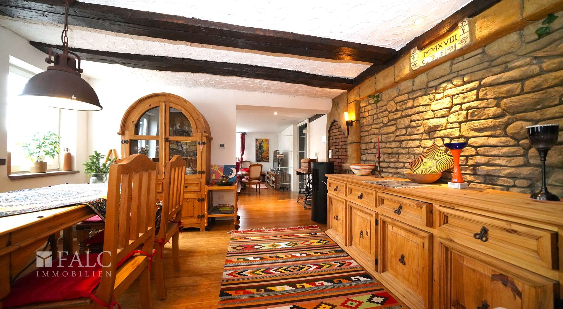 Wohn- und Esszimmer  1. OG